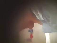 Reny-in-lalàna showering